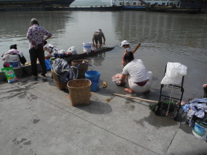 Clothes are still washed in the river on the Yangtze. Photo by Clark Norton 