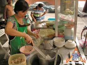 A simple Bangkok noodle stand can rival the best restaurants in many other cities. 